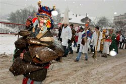 traditii si obiceiuri de iarna la romani